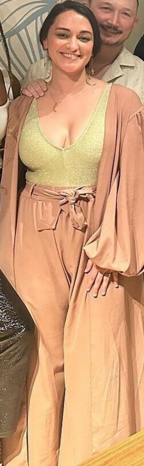 Sara Tomko kostenlose heiße bilder