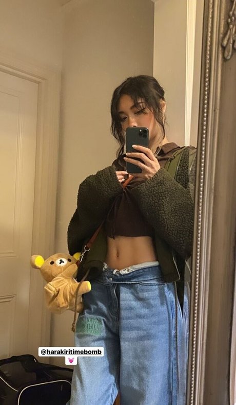 Ikari sexy nackt galerie