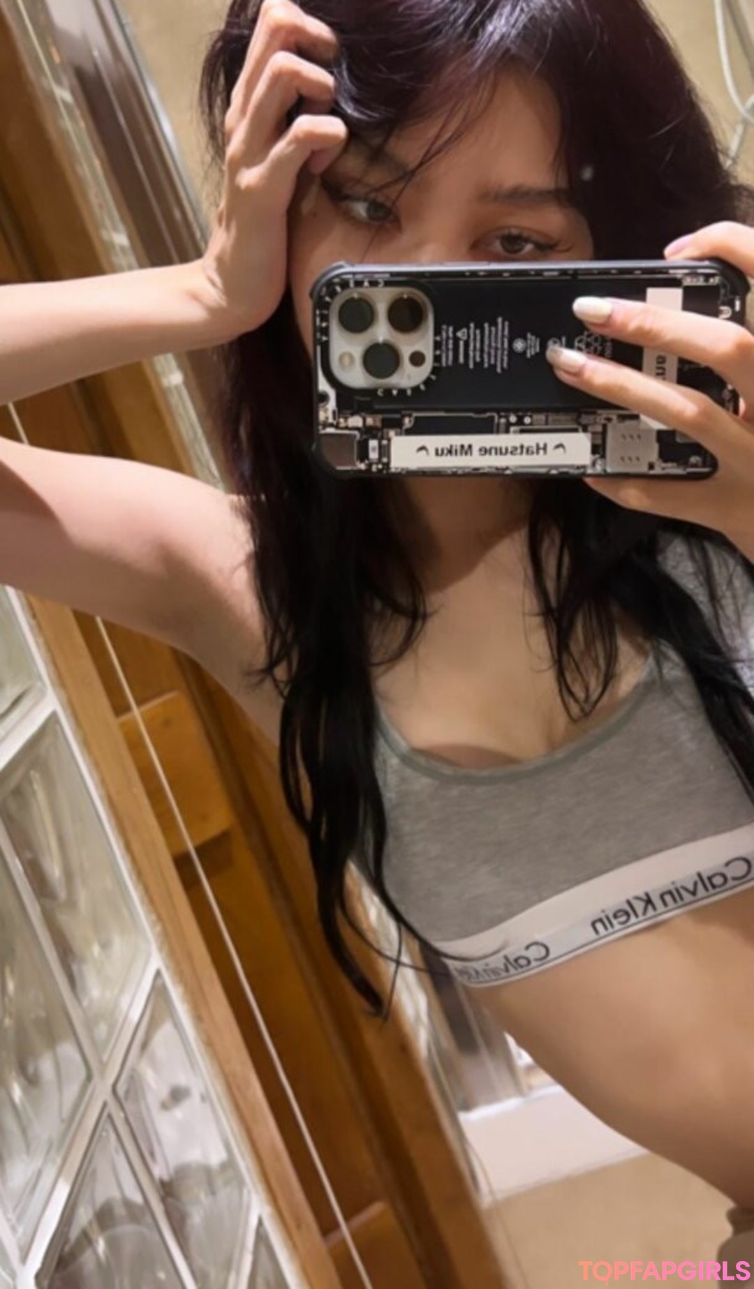 Ikari pornostar kunst fotos