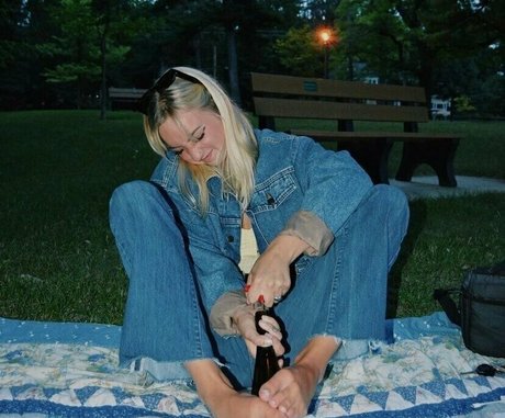 milf handjob onlyfans xxx schöne galerien