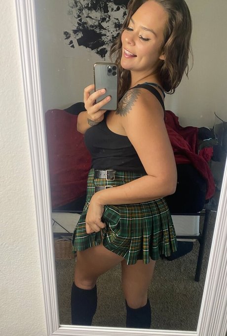 zierliche brünette nur fans kunst nacktheit bild