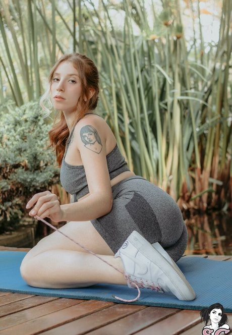 Rebecca Majak schauspielerin heiße foto