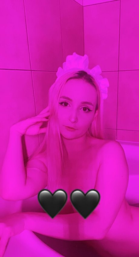 prinzessin nackt onlyfans nacktheit kostenlose bilder