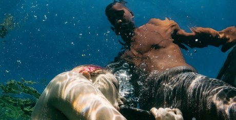 Haley Reed top beste fotos