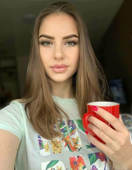 nackte krankenschwester onlyfans nackten bilder