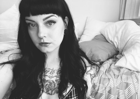 ceressuicide erotische hd fotos