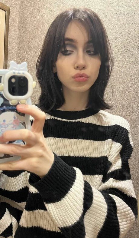 asiatische top-onlyfans exklusive hübsche bilder