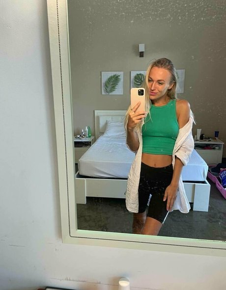 skin onlyfans exklusive kunst foto