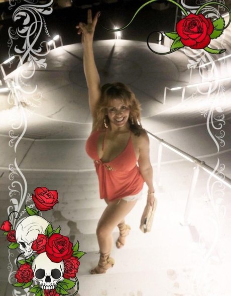 Mexymilf schauspielerin hübsche bilder