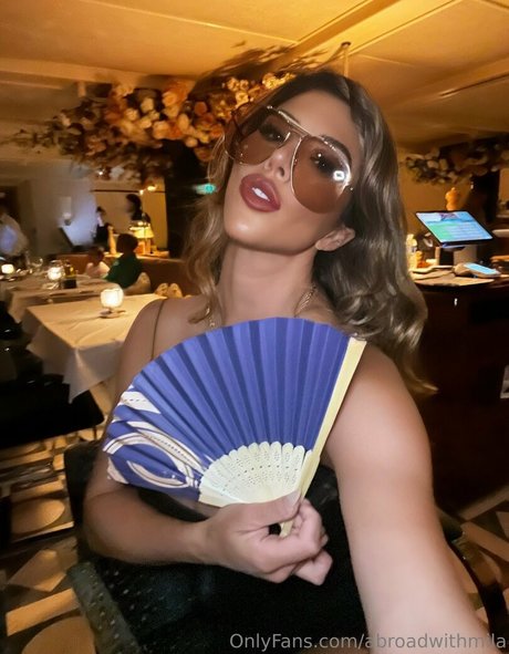 enge onlyfans nackten fotos