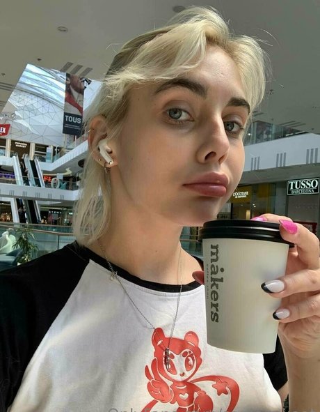 massive titten nur fans exklusive freie bild