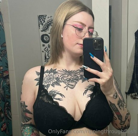 rippingthroughflesh model sex archiv