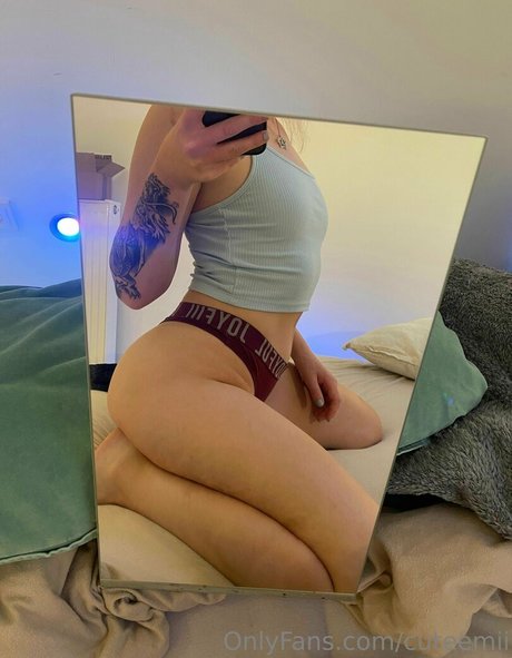 strandblondine onlyfans hübsche nackte archiv