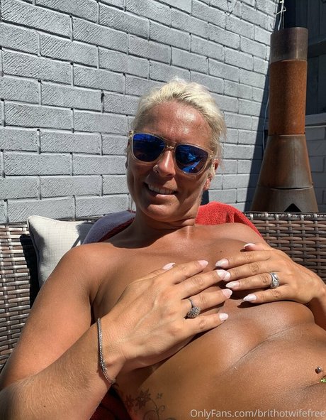 ukhotwifecouple top exklusive bilder