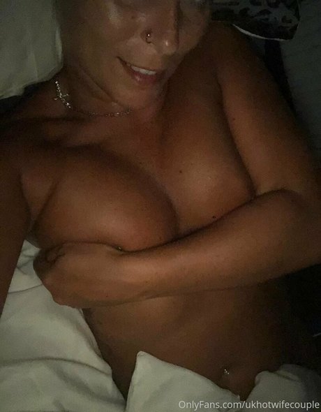 ukhotwifecouple top hd bild