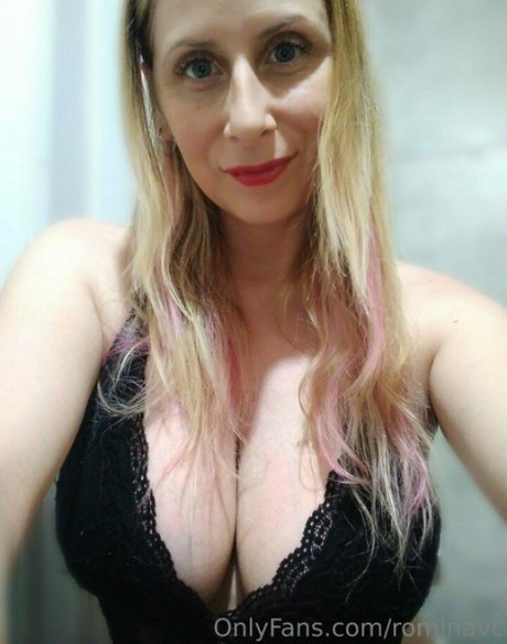 Rominavc sexy erwachsene fotos