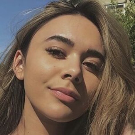 Chellchee schöne nackten fotos