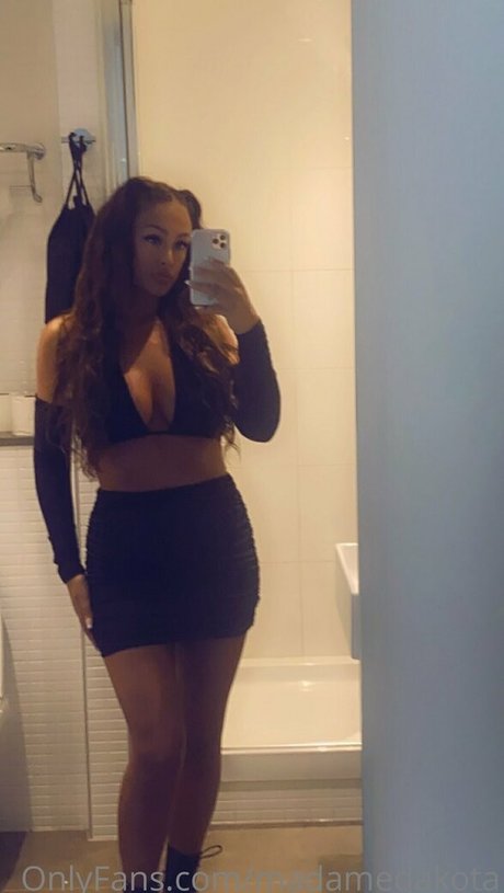 madamedakota nacktheit perfekte galerie