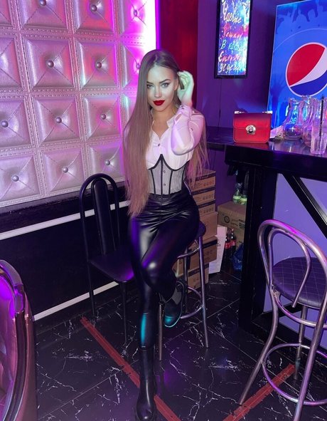 ann exclusive xxx pornographische galerien