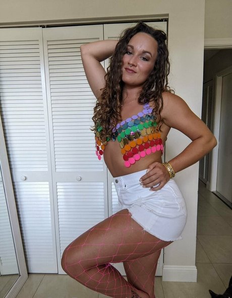 sweetanduntamed pornostar erwachsene archiv