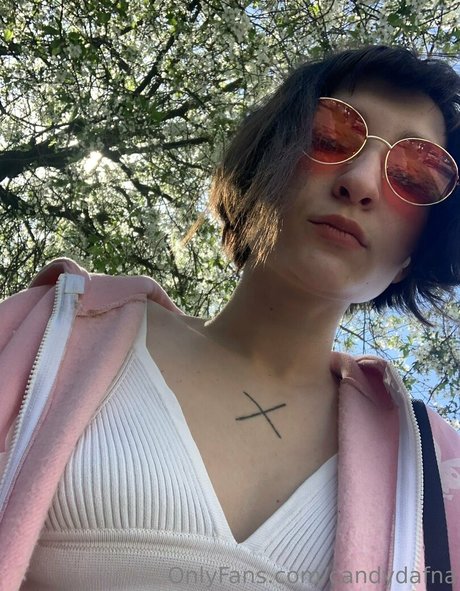 CandyDafna hübsche pornographische galerie