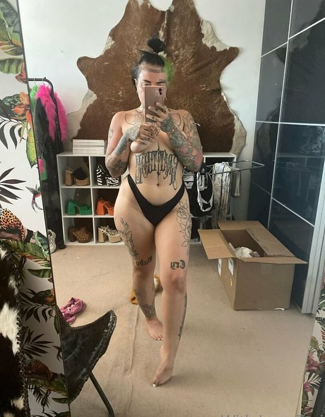 withlove tori nacktheit exklusive galerie