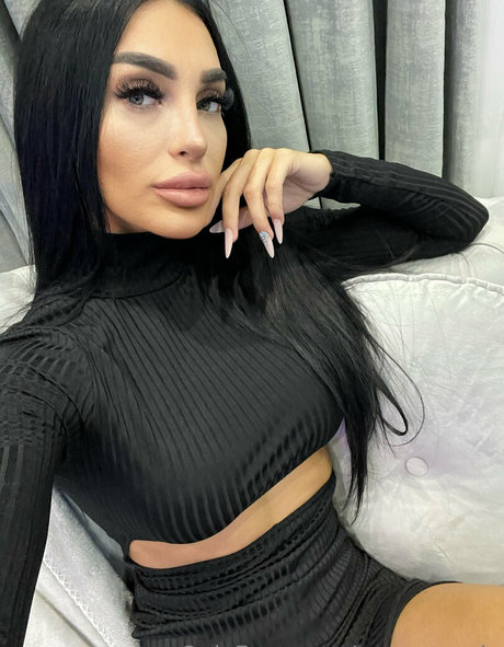 amaracrode model nackt galerie