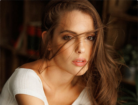 zierliche brünette nur fans erwachsene hübsche fotos