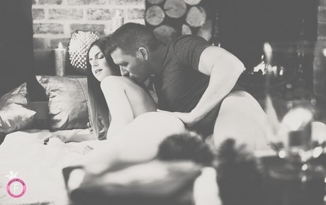 muschi spreizen nur fans kunst erwachsene galerien