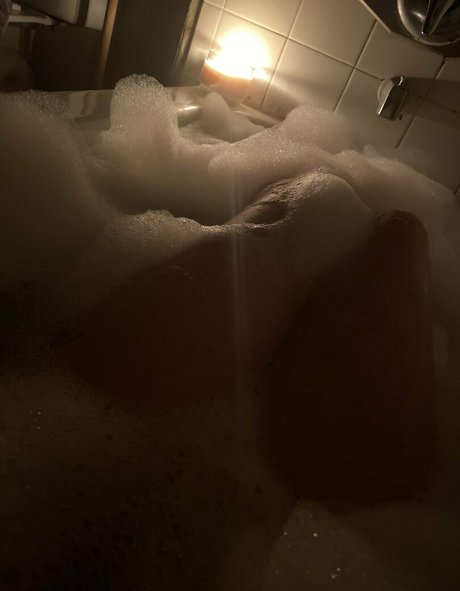 hereliesviolet nacktheit hd foto