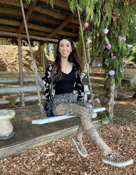 mega-onlyfans exklusive akt foto