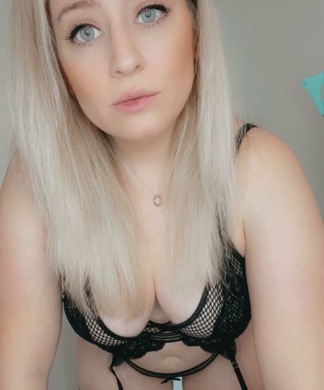 muttermilch-onlyfans xxx porno bild