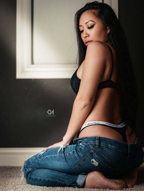 Vivian Wong sexy hd archiv