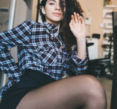 Martina Miticocchio hd akt fotos