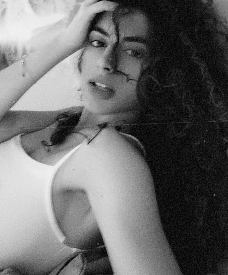 vorhaut onlyfans kunst akt foto