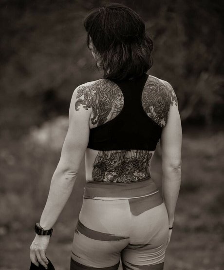 asiatische top-onlyfans schöne nackt galerie