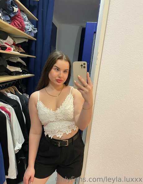 leyla luxxx erotische kostenlose bild