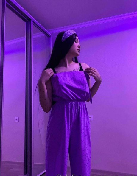 mee zee nackt schöne fotos