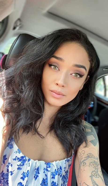 ebenholz nackt onlyfans perfekte sexy fotos