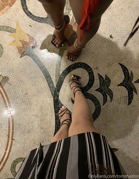 torothadon nackt sex bild