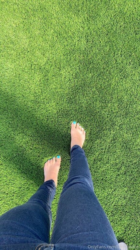 große warzenhöfe onlyfans nacktheit sexy fotos