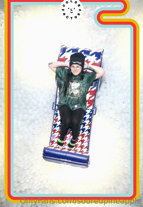 Souredpineapple porno nacktheit galerie