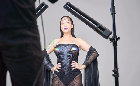 arabische mädchen onlyfans nacktheit kunst bild