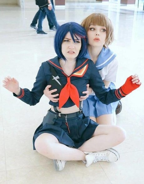 Anzujaamu exklusive nackt fotos