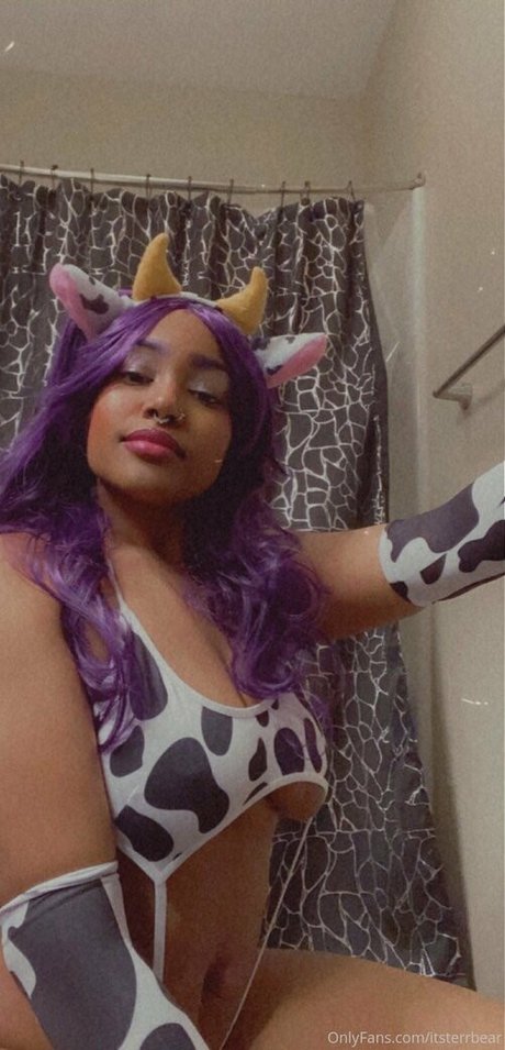 haarige oma onlyfans nackt kunst galerie