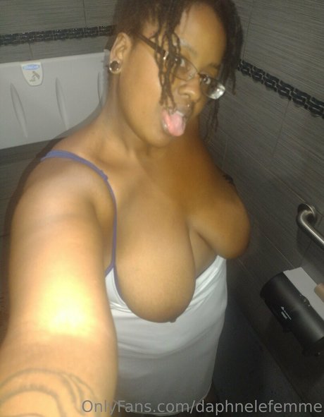 asiatische top-onlyfans schöne nackte bilder