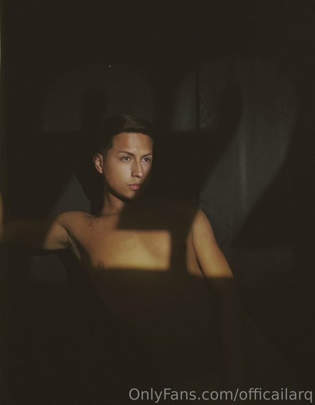 officailarq model xxx bild