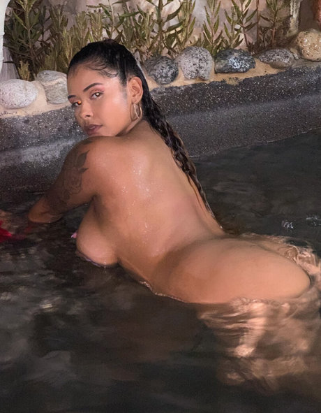 Elsababy nackt perfekte foto