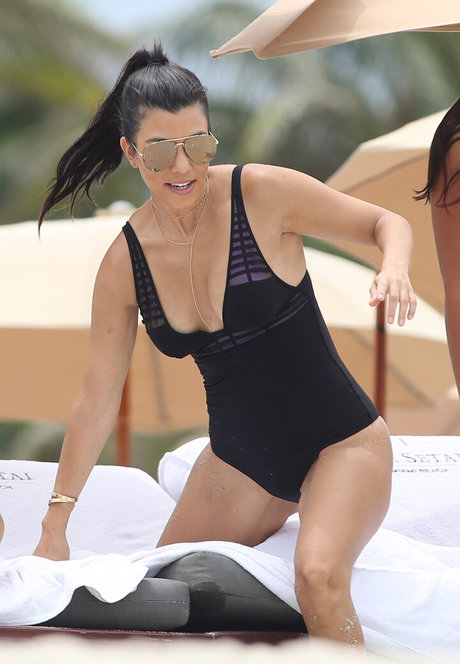 joi teen onlyfans exklusive pornographische bild