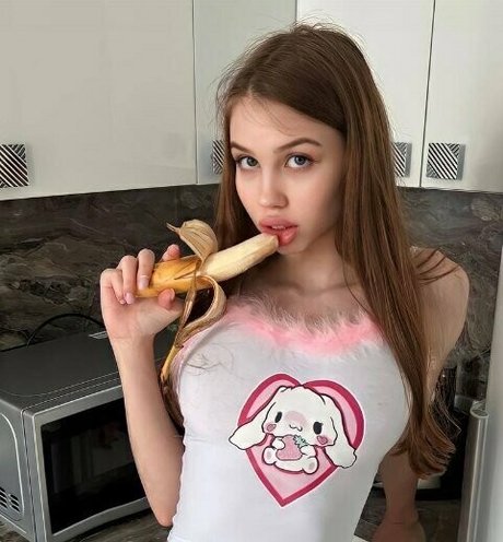 chloe ira pornostar erwachsene bilder